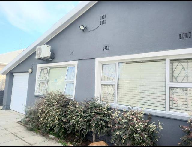 4 BEDROOM HOUSE FOR SALE IN TOWNSEND ESTATE